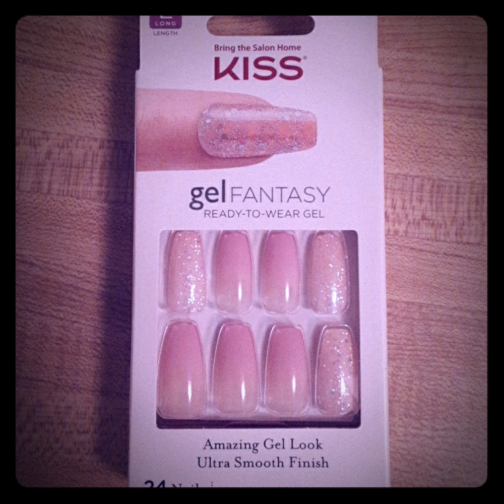 KISS Gel Fantasy Nails